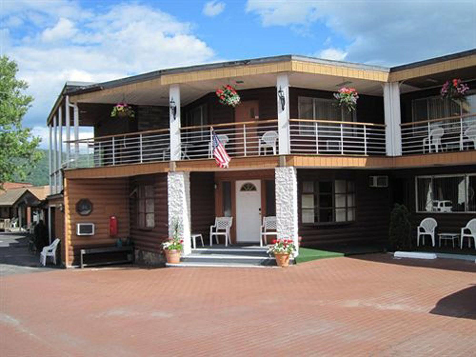Lake Crest Inn Lake George Luaran gambar